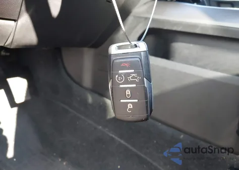 2021 Ram 1500 Laramie 4X4 5'7 Box z USA, uszkodzony, nr VIN 1C6SRFJT6MN513988